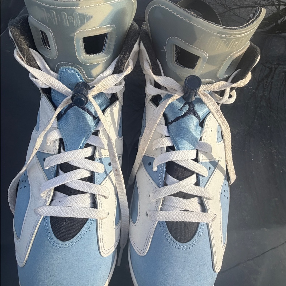 Jordan Retro 6 Carolina Blue - in very good condition.